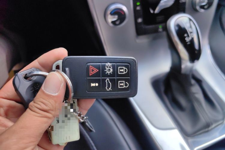 Used Volvo S60 2017 S60L T5 Intelligent Drive Edition Vehicle Key