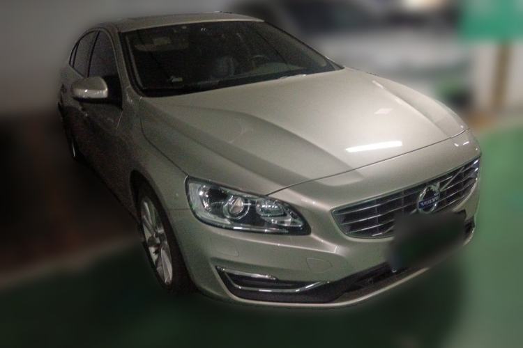 Used Volvo S60 2017 S60L T4 Smart Range Edition Front Right 45 Deg