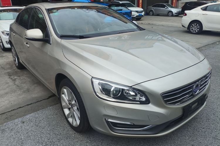 Used Volvo S60 2017 S60L T4 Smart Range Edition Front Right 45 Deg