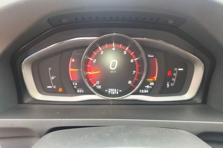 Used Volvo S60 2017 S60L T4 Smart Range Edition Instrument Cluster
