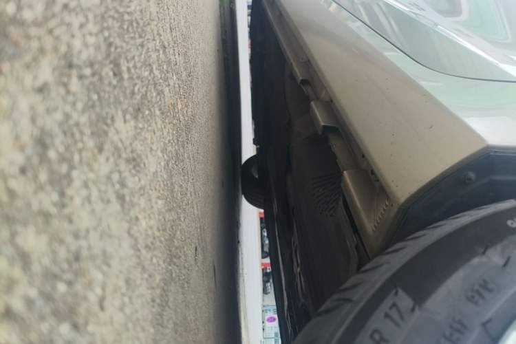 Used Volvo S60 2017 S60L T4 Smart Range Edition Left Side Sill