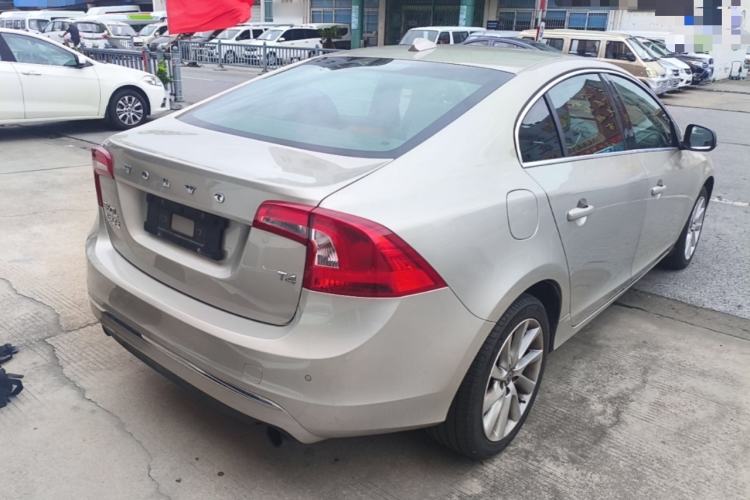 Used Volvo S60 2017 S60L T4 Smart Range Edition Rear Right 45 Deg