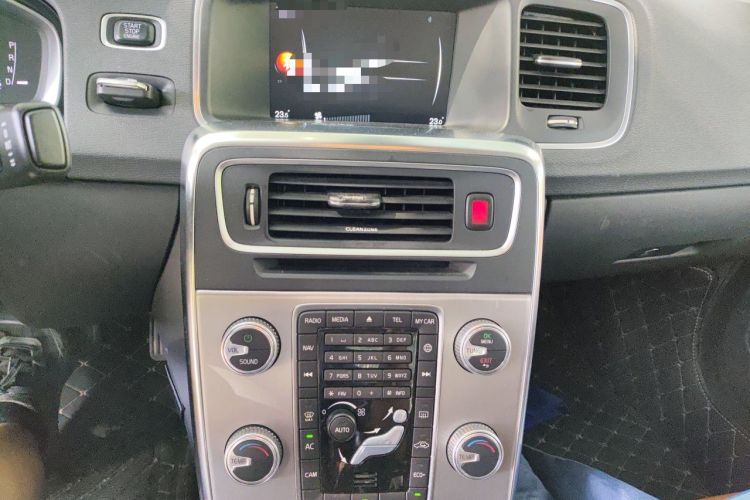Used Volvo S60 2017 S60L T3 Smart Upgrade Edition Audio And AC Panel