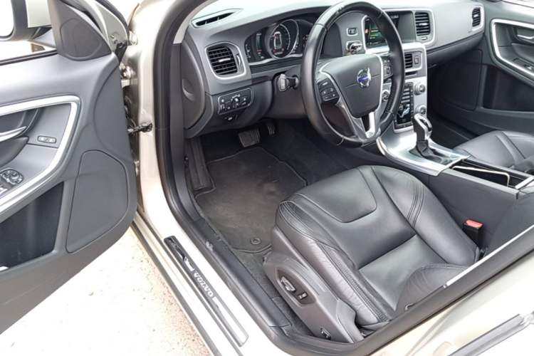 Used Volvo S60 2017 S60L T5 Intelligent Drive Edition Driver Seat