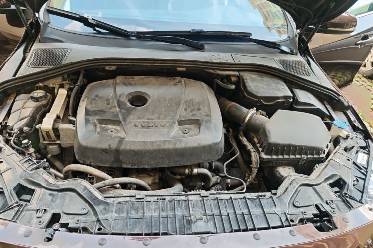 Used Volvo S60 2017 S60L T4 Smart Range Edition Engine Bay