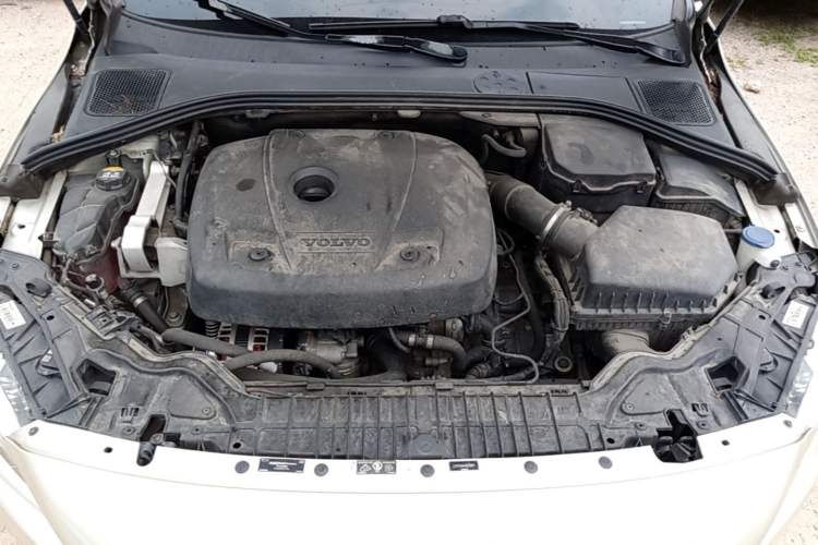 Used Volvo S60 2017 S60L T5 Intelligent Drive Edition Engine Bay
