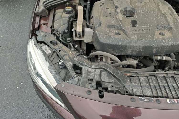 Used Volvo S60 2017 S60L T3 Smart Upgrade Edition Engine Bay Right