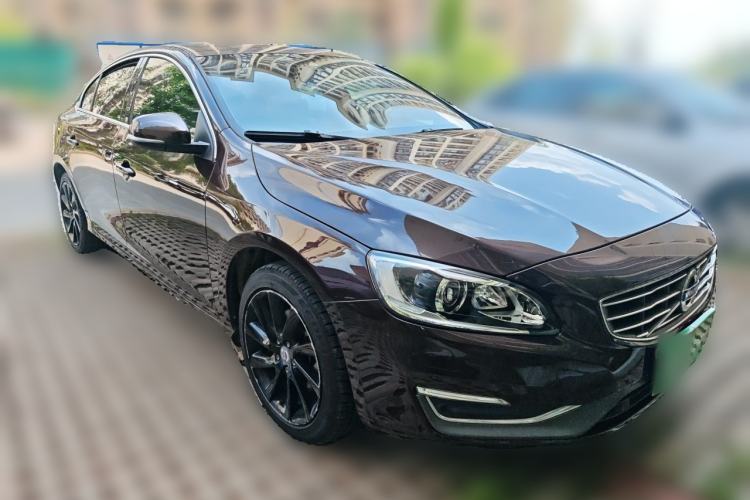 Used Volvo S60 2017 S60L T4 Smart Range Edition Front Right 45 Deg