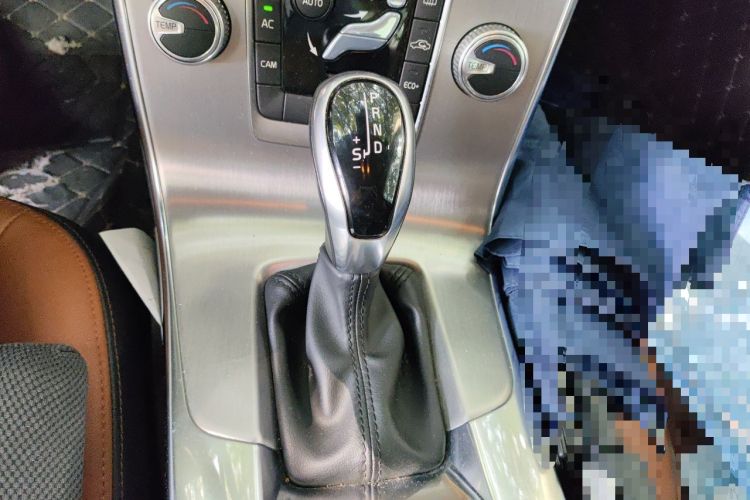 Used Volvo S60 2017 S60L T3 Smart Upgrade Edition Gear Lever