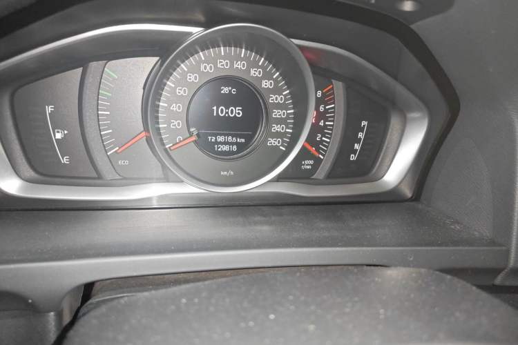 Used Volvo S60 2017 S60L T3 Smart Upgrade Edition Odometer Close Up