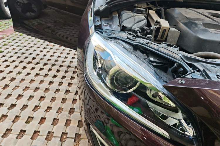 Used Volvo S60 2017 S60L T4 Smart Range Edition Right Front Headlight