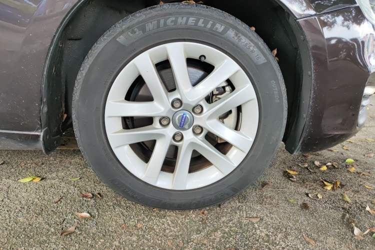 Used Volvo S60 2017 S60L T3 Smart Upgrade Edition Right Front Wheel Hub