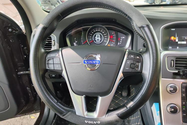 Used Volvo S60 2017 S60L T3 Smart Upgrade Edition Steering Wheel