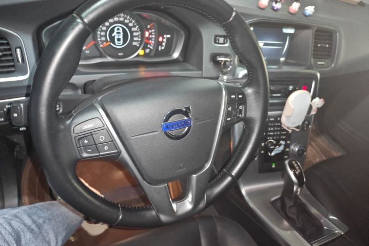 Used Volvo S60 2017 S60L T3 Smart Upgrade Edition Steering Wheel