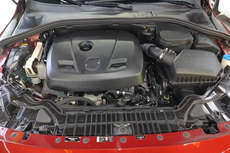 Used Volvo S60 2017 S60L T4 Smart Range Edition Engine Bay