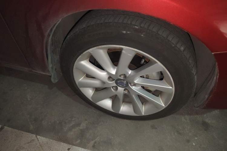 Used Volvo S60 2017 S60L T4 Smart Range Edition Right Front Wheel Hub