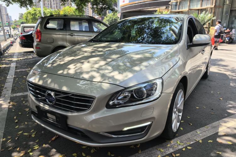 Used Volvo S60 2017 S60L T4 Smart Range Edition Guazi used car, China used car export, Used car for sale, Used cars, Cheapest cars for sale