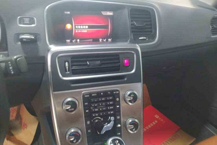 Used Volvo S60 2017 S60L T4 Smart Range Edition Audio And AC Panel