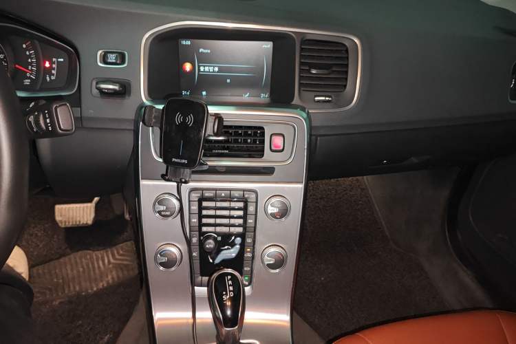 Used Volvo S60 2017 S60L T3 Smart Upgrade Edition Audio And AC Panel