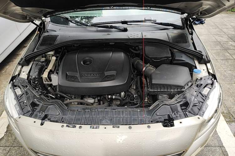 Used Volvo S60 2017 S60L T3 Smart Upgrade Edition Engine Bay