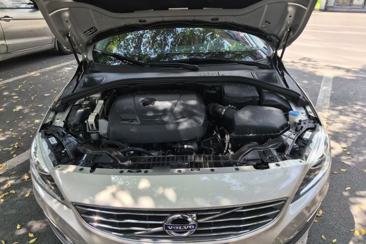 Used Volvo S60 2017 S60L T4 Smart Range Edition Engine Bay