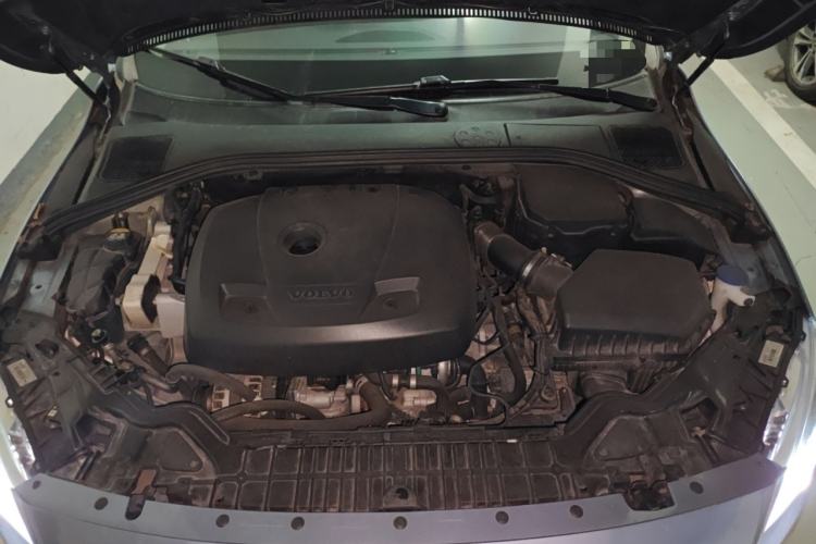 Used Volvo S60 2017 S60L T3 Smart Upgrade Edition Engine Bay