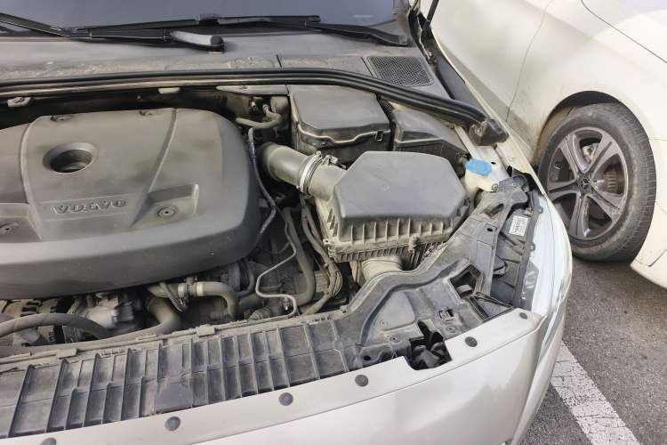 Used Volvo S60 2017 S60L T3 Smart Upgrade Edition Engine Bay Left