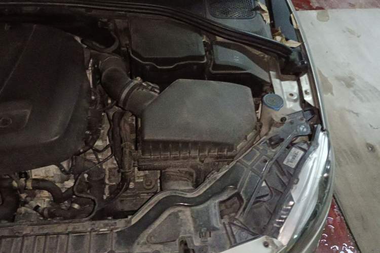 Used Volvo S60 2017 S60L T4 Smart Range Edition Engine Bay Left