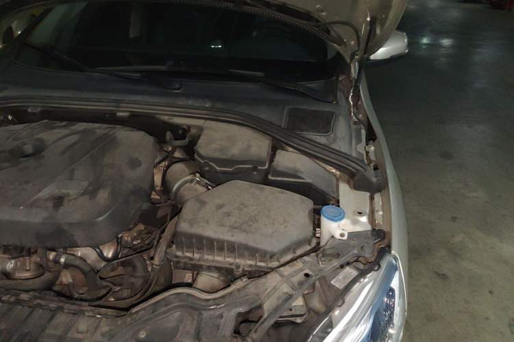 Used Volvo S60 2017 S60L T4 Smart Range Edition Engine Bay Left