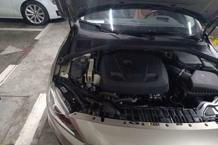 Used Volvo S60 2017 S60L T4 Smart Range Edition Engine Bay Right
