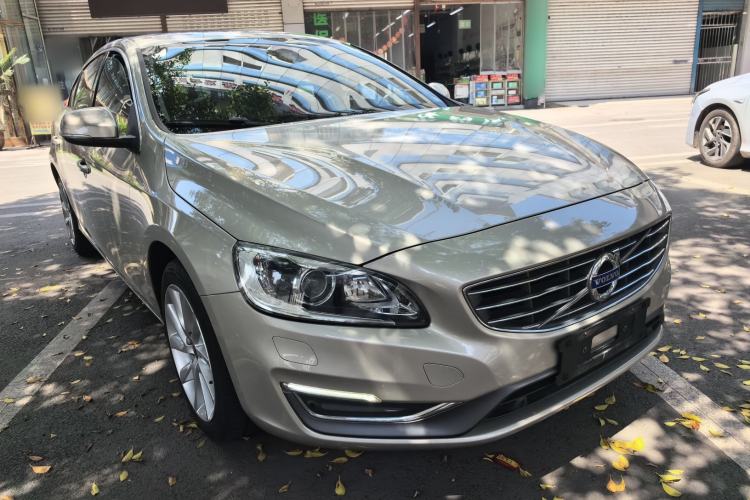 Used Volvo S60 2017 S60L T4 Smart Range Edition Front Right 45 Deg