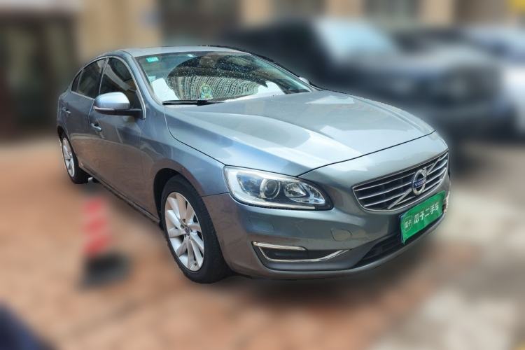 Used Volvo S60 2017 S60L T4 Smart Range Edition Front Right 45 Deg