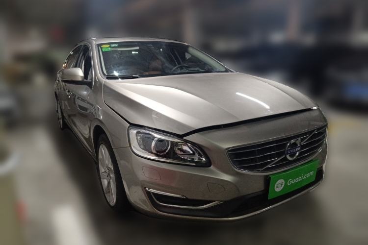 Used Volvo S60 2017 S60L T4 Smart Range Edition Front Right 45 Deg