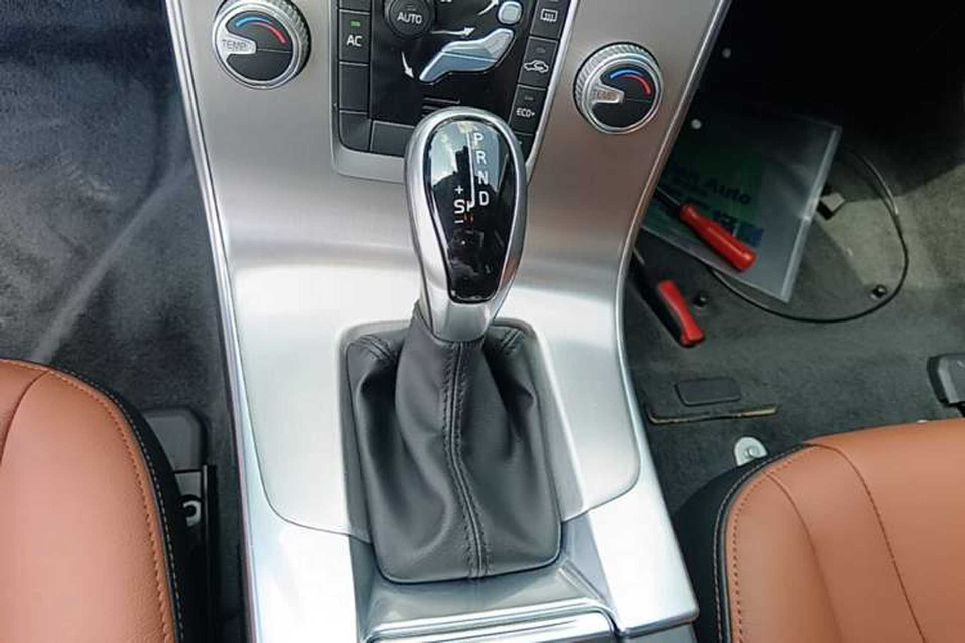 Used Volvo S60 2017 S60L T3 Smart Upgrade Edition Gear Lever