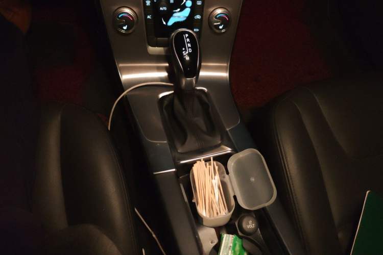 Used Volvo S60 2017 S60L T4 Smart Range Edition Gear Lever