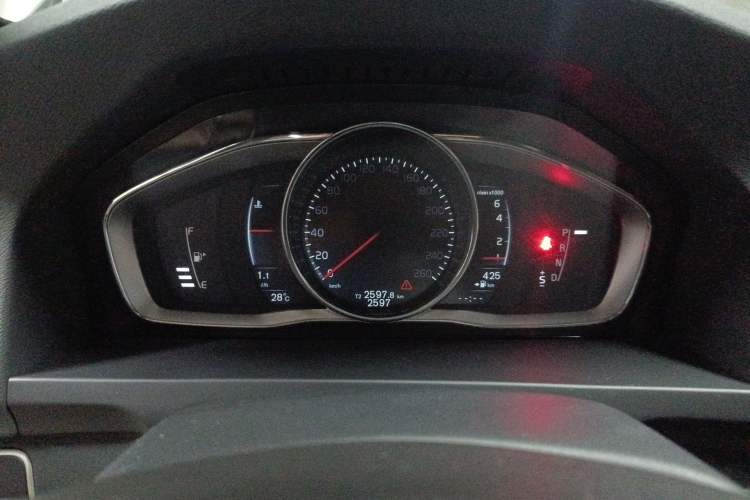 Used Volvo S60 2017 S60L T4 Smart Range Edition Instrument Cluster