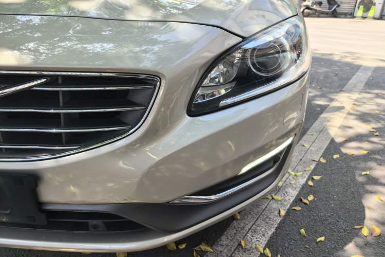 Used Volvo S60 2017 S60L T4 Smart Range Edition Left Front Headlight