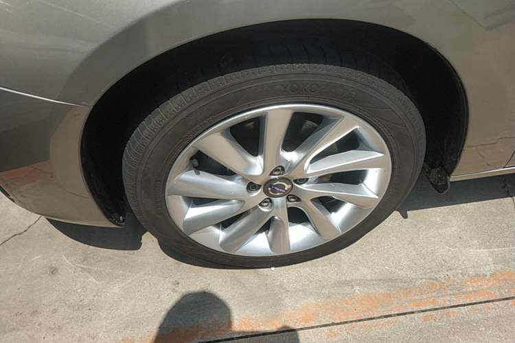 Used Volvo S60 2017 S60L T4 Smart Range Edition Left Front Wheel Hub