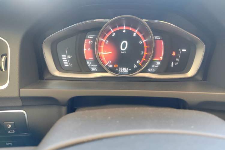 Used Volvo S60 2017 S60L T4 Smart Range Edition Odometer Close Up