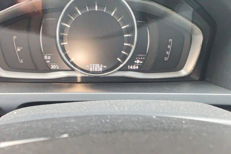 Used Volvo S60 2017 S60L T4 Smart Range Edition Odometer Close Up