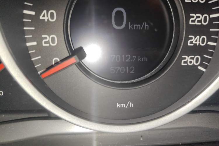 Used Volvo S60 2017 S60L T3 Smart Upgrade Edition Odometer Close Up