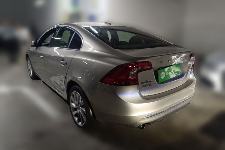 Used Volvo S60 2017 S60L T4 Smart Range Edition Rear Left 45 Deg