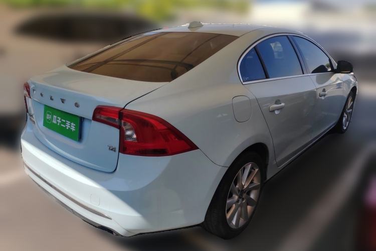 Used Volvo S60 2017 S60L T4 Smart Range Edition Rear Right 45 Deg