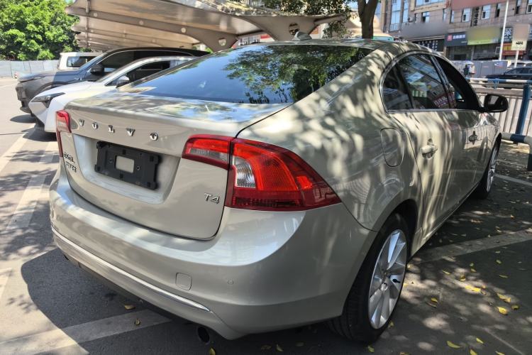 Used Volvo S60 2017 S60L T4 Smart Range Edition Rear Right 45 Deg