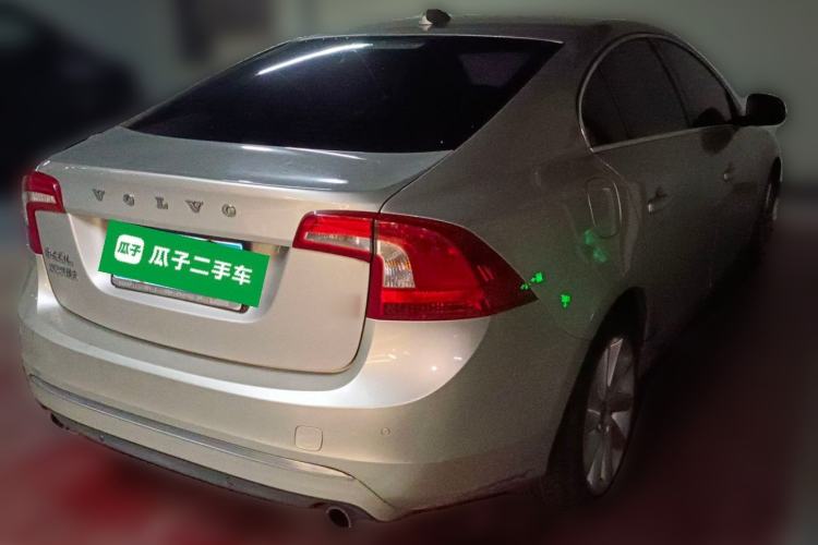 Used Volvo S60 2017 S60L T4 Smart Range Edition Rear Right 45 Deg