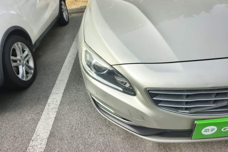 Used Volvo S60 2017 S60L T3 Smart Upgrade Edition Right Front Headlight