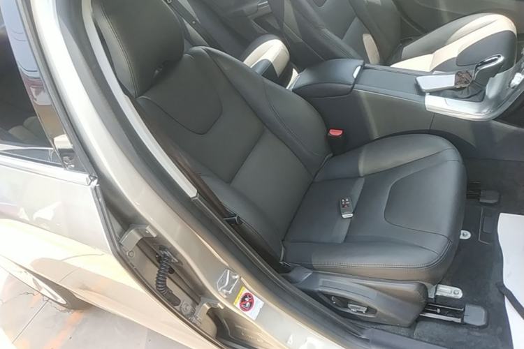 Used Volvo S60 2017 S60L T4 Smart Range Edition Right Front Seat