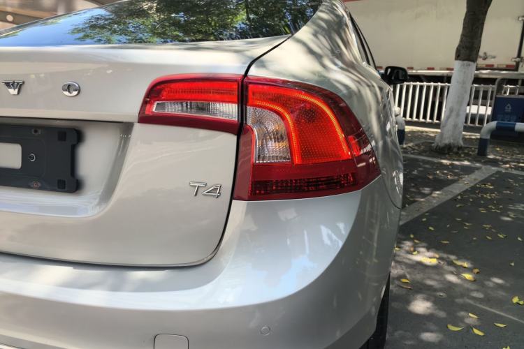 Used Volvo S60 2017 S60L T4 Smart Range Edition Right Rear Taillight