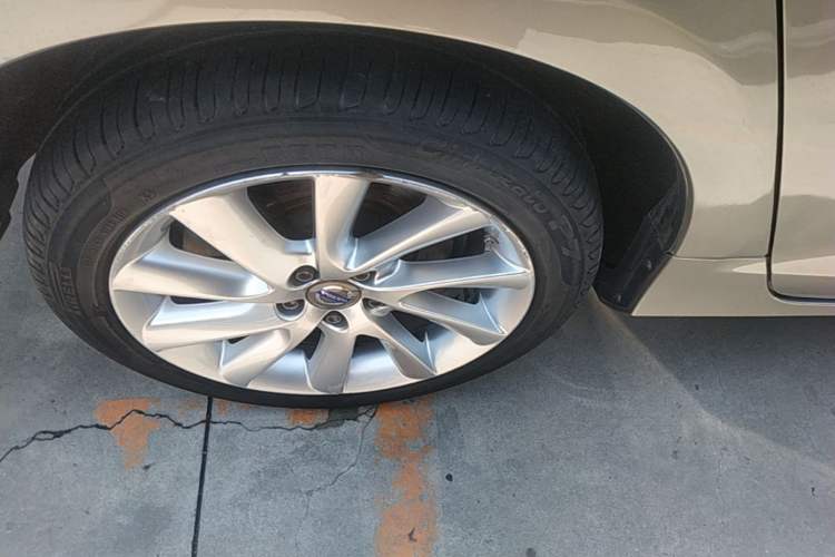 Used Volvo S60 2017 S60L T4 Smart Range Edition Right Rear Wheel Hub