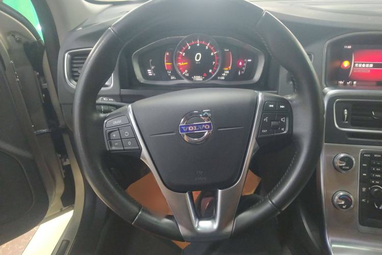 Used Volvo S60 2017 S60L T4 Smart Range Edition Steering Wheel